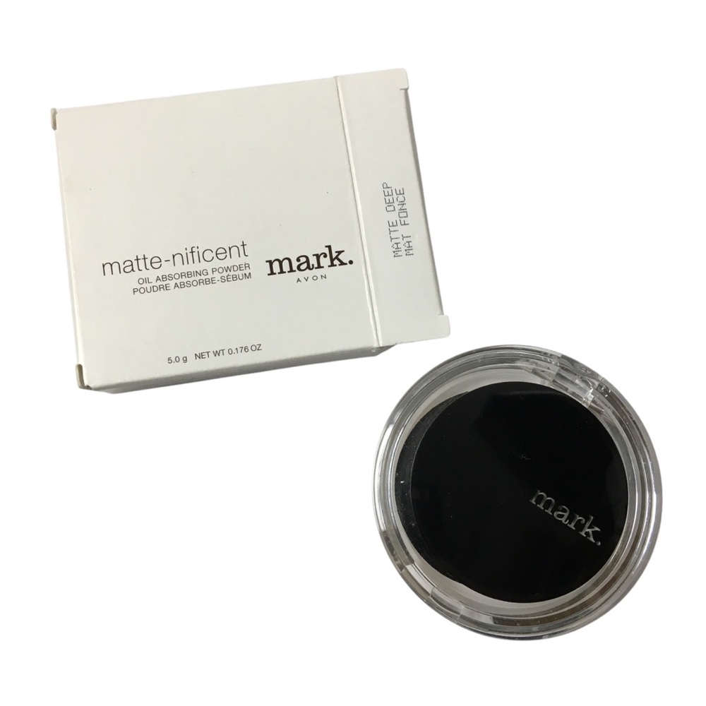 mark. Matte-Nificent Pressed Powder Oil Absorbing Compact Mirror Matte Deep Avon
